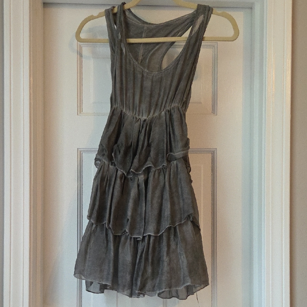 Elegant Gray Sleeveless Top